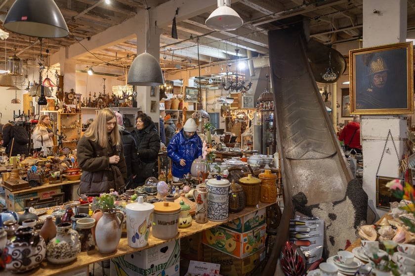 Targ "Na Młynie" - kupić tu można rzeczy zwykłe i te mniej zwykłe