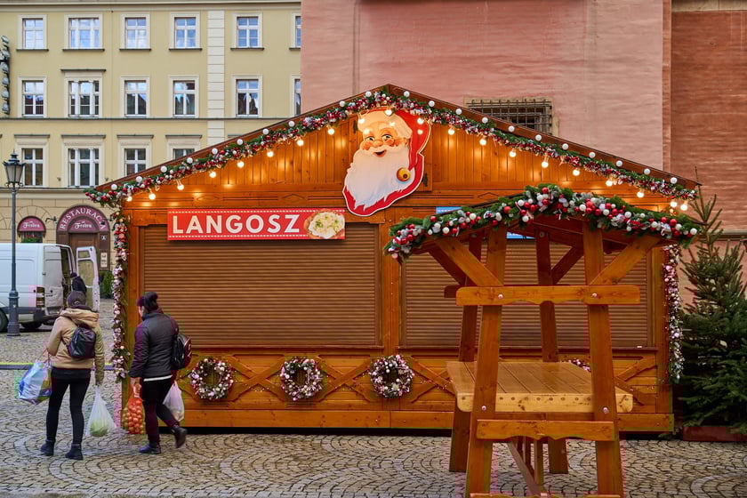 Jarmark Bożonarodzeniowy w Rynku we Wrocławiu 2024 - zdjęcia z 28 listopada, dzień przed otwarciem