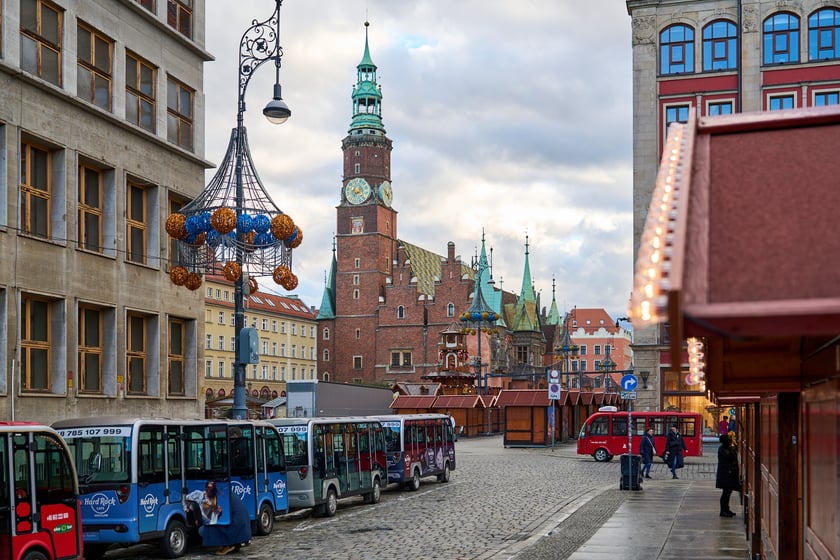 Jarmark Bożonarodzeniowy w Rynku we Wrocławiu 2024 - zdjęcia z 28 listopada, dzień przed otwarciem