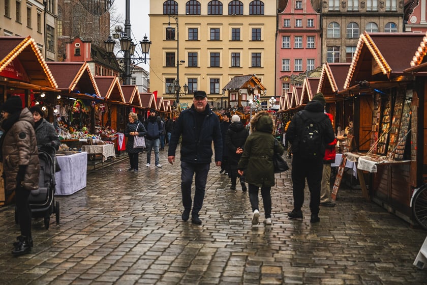 Wrocławski Jarmark Bożonarodzeniowy 2024 w dniu otwarcia (29 listopada)