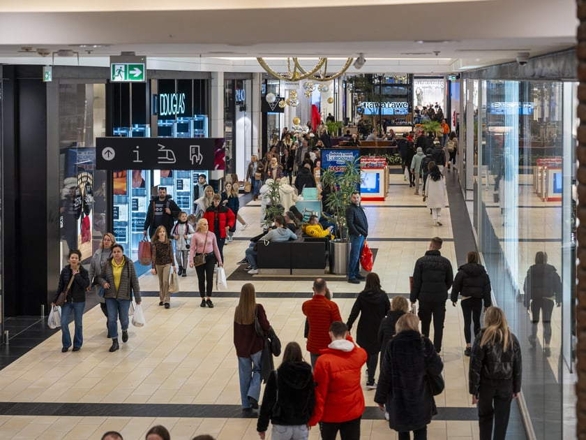 Black Week 2024 rozpoczęty. Klienci na zakupach, 30 listopada we Wrocławiu