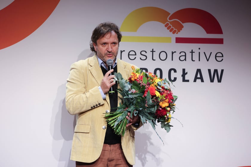 Gala Sprawiedliwości Naprawczej we Wrocławiu.&nbsp;W kategorii &bdquo;Osoba&rdquo; wyr&oacute;żnienie powędrowało do Grzegorza Miśty&nbsp;&nbsp;