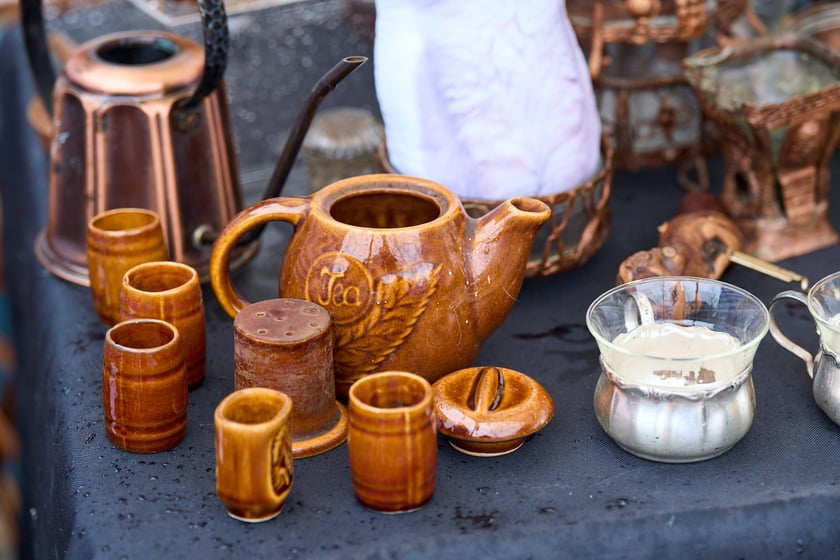 Giełda staroci pod katedrą św. Marii Magdaleny. Wrocław, 6-8.12.2024