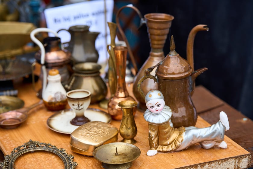 Giełda staroci pod katedrą św. Marii Magdaleny. Wrocław, 6-8.12.2024