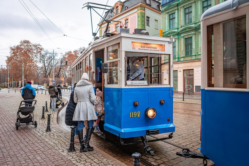 Mikołajki z zabytkowym Konstalem. Wrocław, 07.12.2024