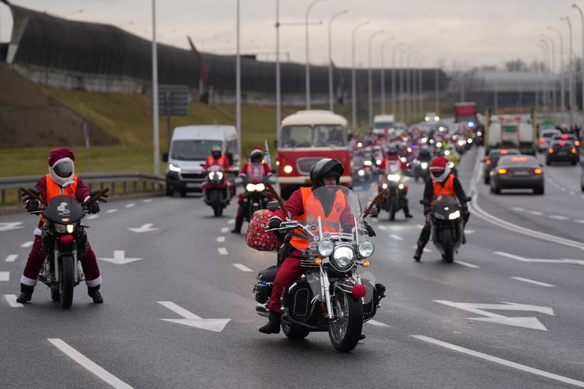 Przejazd Moto Mikołajów przez Wrocław, 07.12.2024