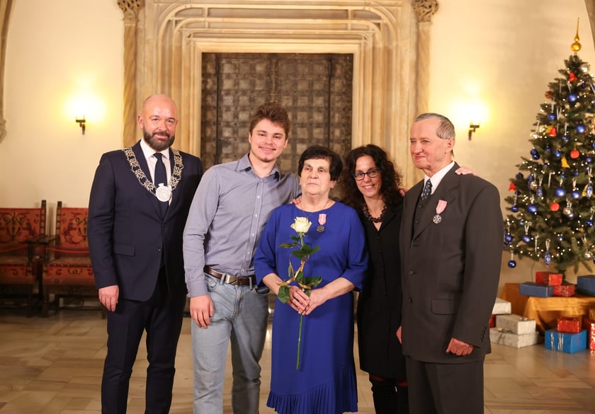 Sala Wielka Ratusza, spotkanie z parami z wieloletnim stażem, 9 grudnia 2024