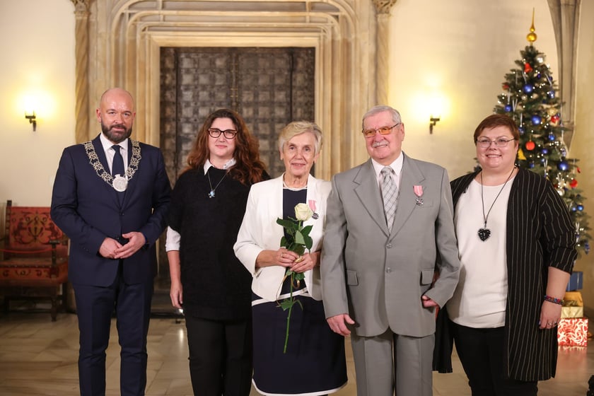 Sala Wielka Ratusza, spotkanie z parami z wieloletnim stażem, 9 grudnia 2024