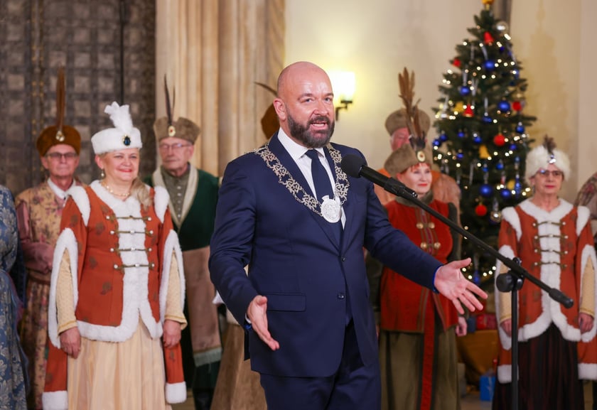 Sala Wielka Ratusza, spotkanie z parami z wieloletnim stażem, 9 grudnia 2024