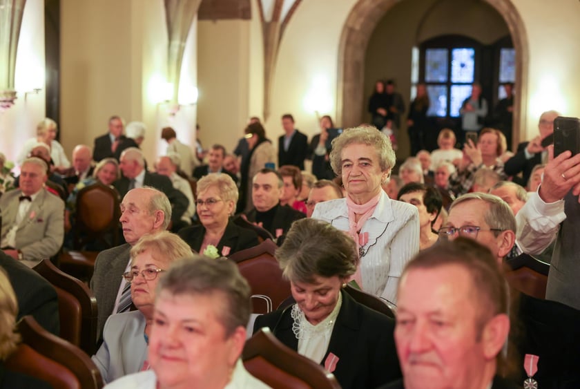 Sala Wielka Ratusza, spotkanie z parami z wieloletnim stażem, 9 grudnia 2024