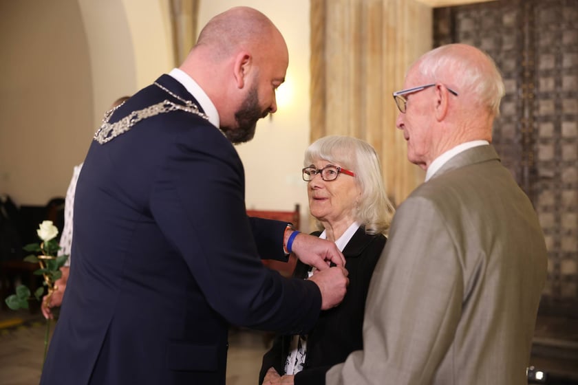 Sala Wielka Ratusza, spotkanie z parami z wieloletnim stażem, 9 grudnia 2024