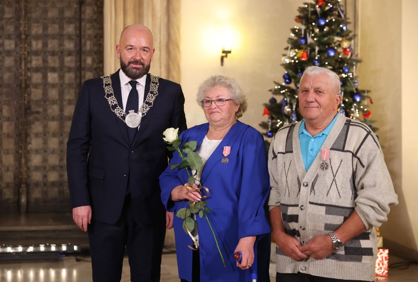 Sala Wielka Ratusza, spotkanie z parami z wieloletnim stażem, 9 grudnia 2024