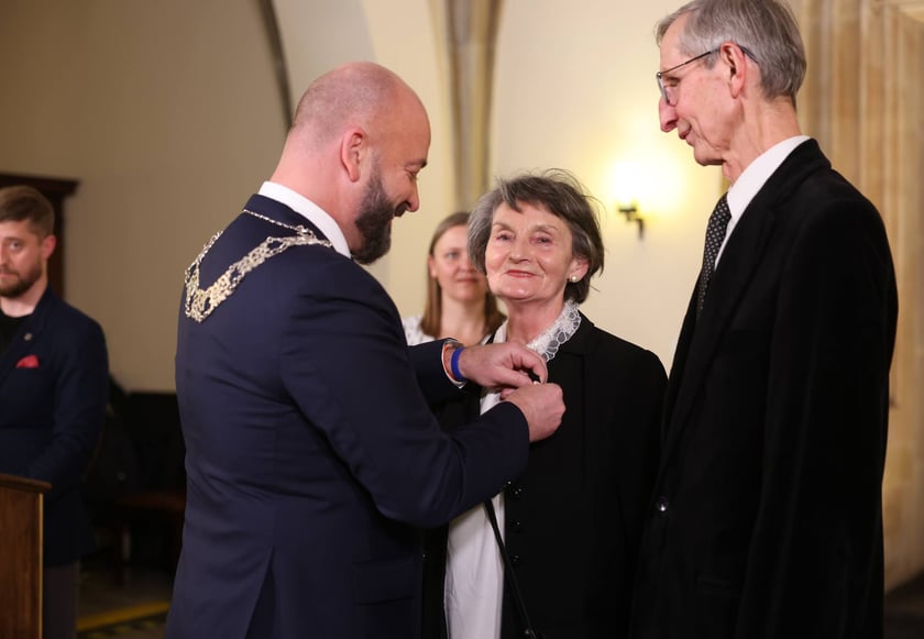 Sala Wielka Ratusza, spotkanie z parami z wieloletnim stażem, 9 grudnia 2024