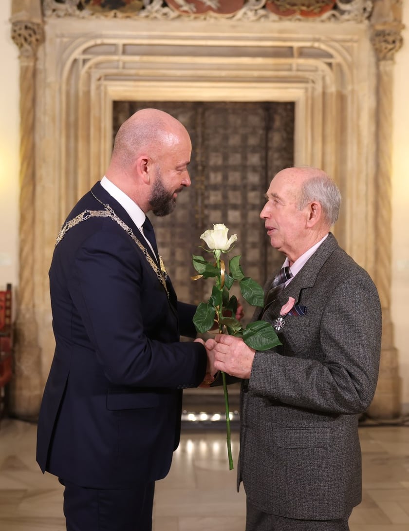 Sala Wielka Ratusza, spotkanie z parami z wieloletnim stażem, 9 grudnia 2024