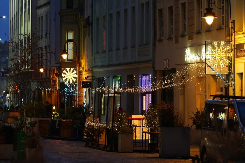 Ulica św. Antoniego zaprasza w świątecznej magicznej odsłonie.