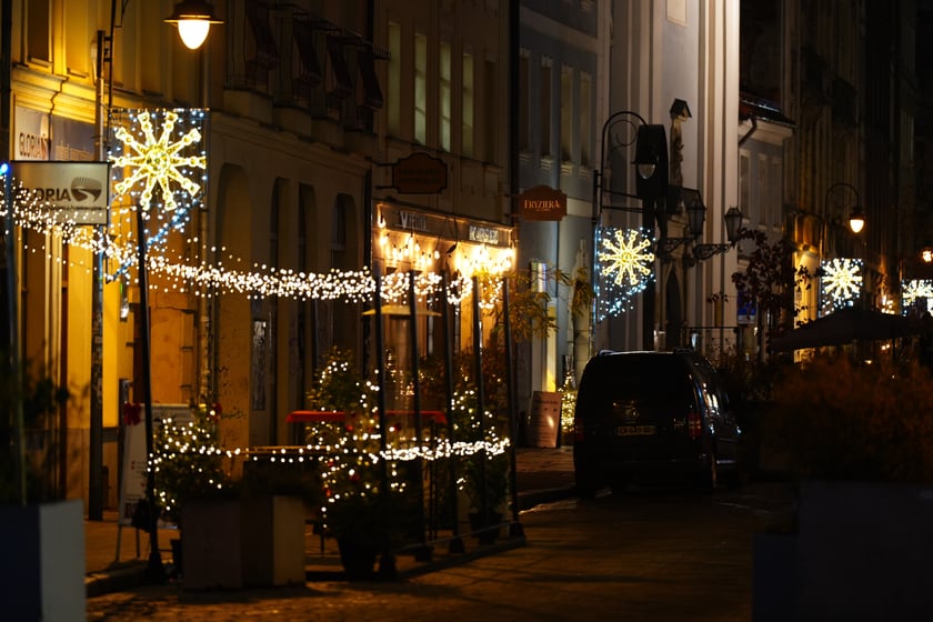 Ulica św. Antoniego zaprasza w świątecznej magicznej odsłonie.