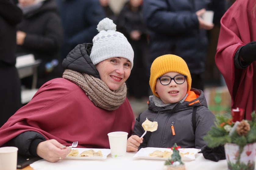 Wigilia Leśnicka na Złotnikach (przy Centrum Aktywności Lokalnej przy Wielkopolskiej 7)