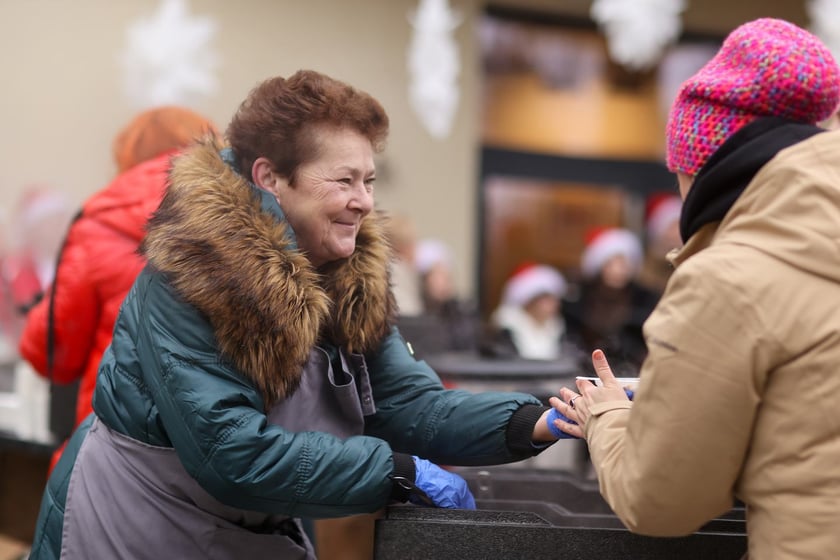 Wigilia Leśnicka na Złotnikach (przy Centrum Aktywności Lokalnej przy Wielkopolskiej 7)