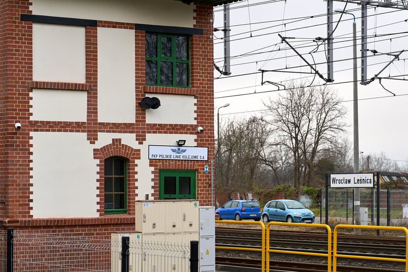 Nastawnia stacji Wrocław Leśnica (grudzień 2024)