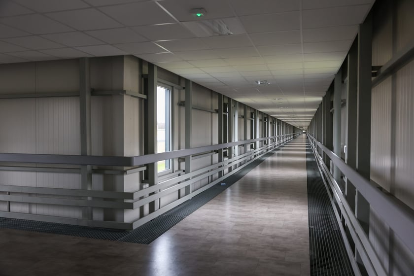 Korytarz robi niesamowite wrażenie. Rzecz jasna nie wolno go zwiedzać.