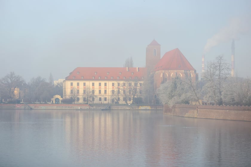 Wrocław we mgle - zdjęcia z poranka 29.12.2024 r.