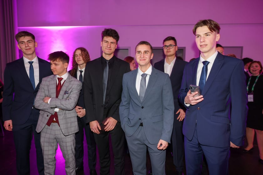 Studniówka VII LO im. K. K. Baczyńskiego na stadionie Tarczyński Arena (18 stycznia 2025)