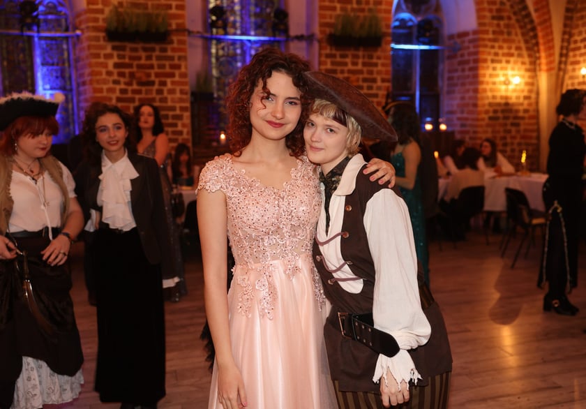 Studniówka Liceum Sztuk Plastycznych im. Stanisława Kopystyńskiego w Starym Klasztorze (18 stycznia 2025)