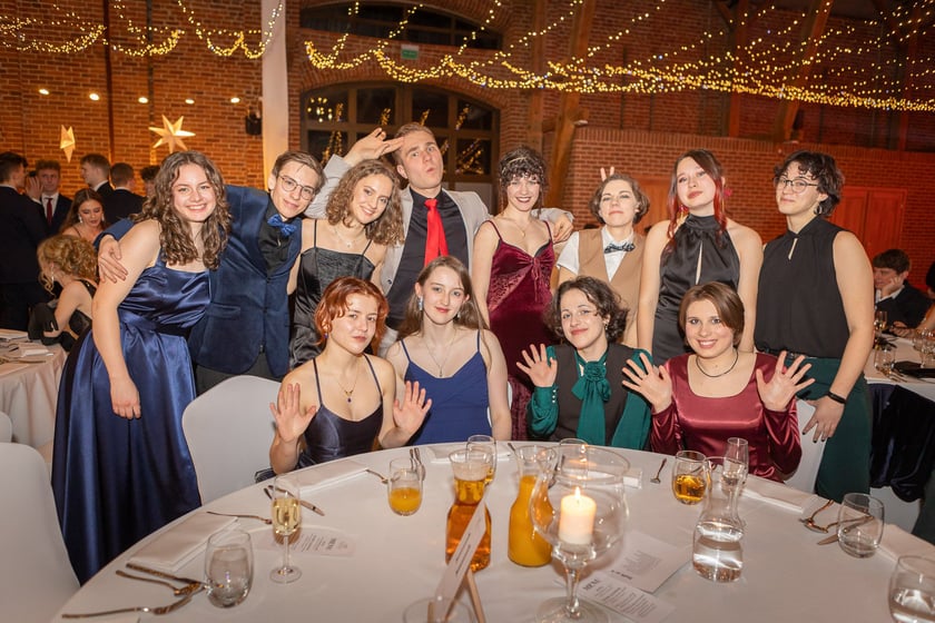 Studniówka LO nr III im. Adama Mickiewicza w Zamku Topacz (18.01.2025)