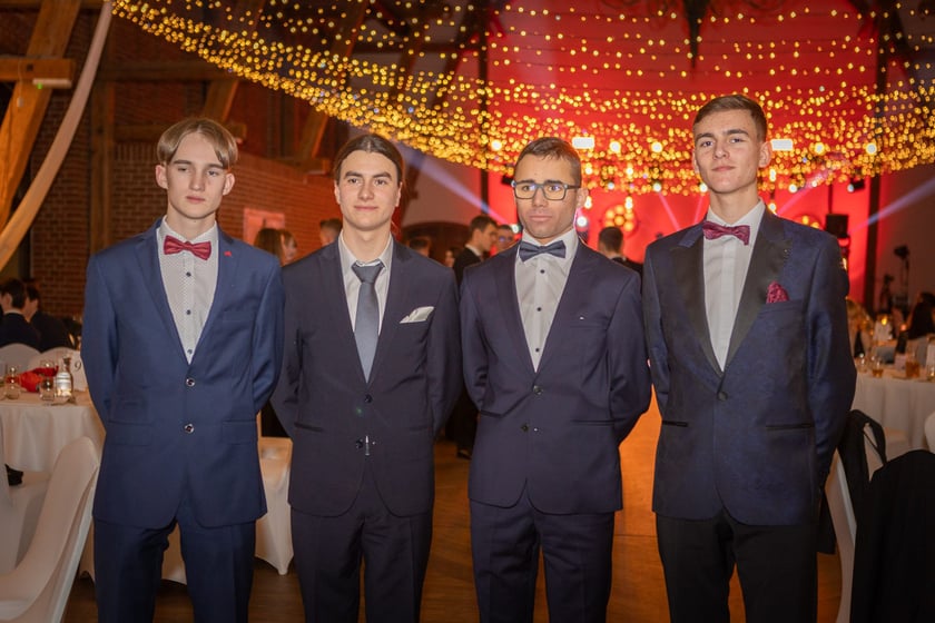 Studniówka LO nr III im. Adama Mickiewicza w Zamku Topacz (18.01.2025)