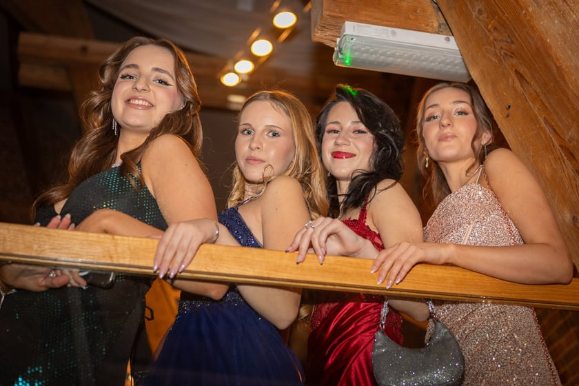 Studniówka LO nr III im. Adama Mickiewicza w Zamku Topacz (18.01.2025)