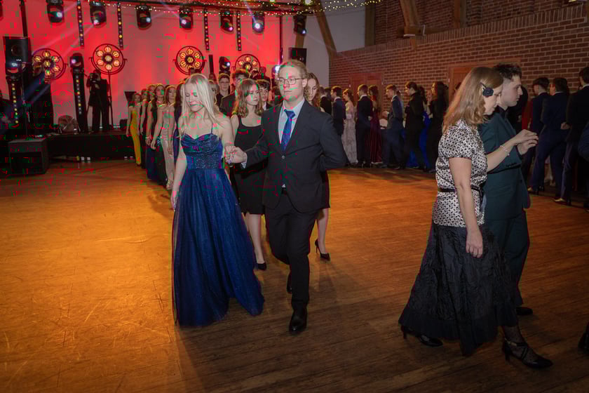 Studniówka LO nr III im. Adama Mickiewicza w Zamku Topacz (18.01.2025)