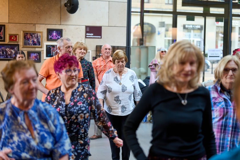 Dzień Babci i Dziadka w rytmie disco, Wrocławski Teatr Capitol