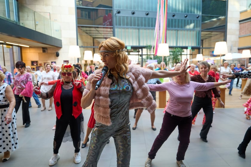 Dzień Babci i Dziadka w rytmie disco, Wrocławski Teatr Capitol