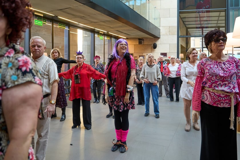 Dzień Babci i Dziadka w rytmie disco, Wrocławski Teatr Capitol