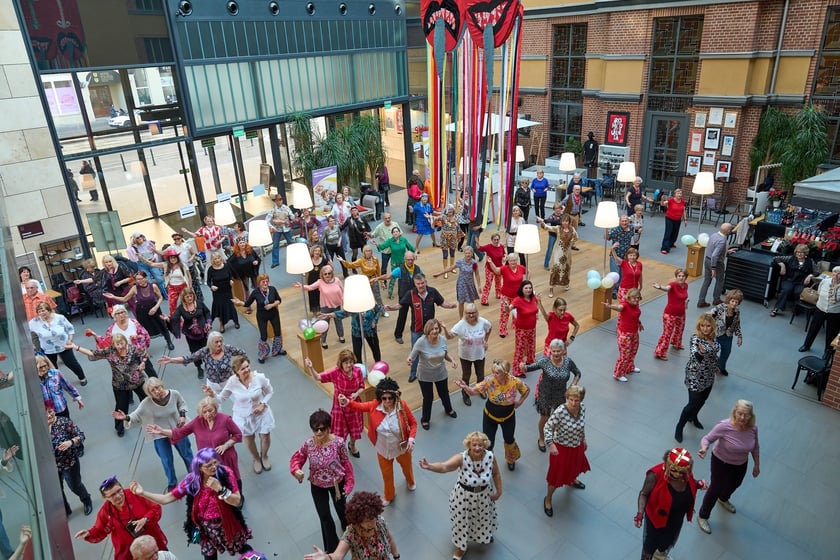 Dzień Babci i Dziadka w rytmie disco, Wrocławski Teatr Capitol