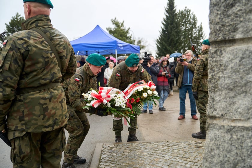 Uroczystości upamiętniające ofiary marszu śmierci. Wrocław, Leśnica, 23.01.2025