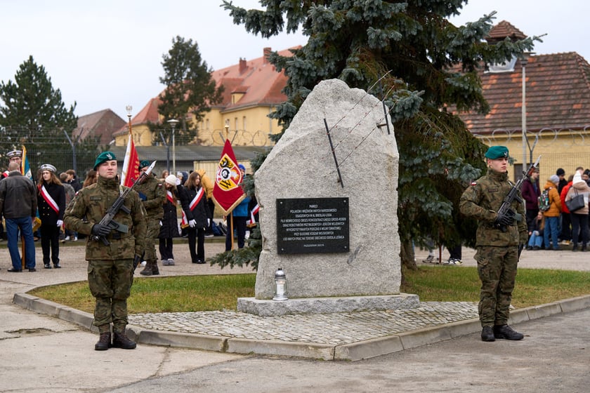 Uroczystości upamiętniające ofiary marszu śmierci. Wrocław, Leśnica, 23.01.2025
