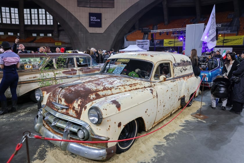 Zabytkowe samochody, motocykle i rowery custom obejrzymy na imprezie Kustomhead w Hali Stulecia