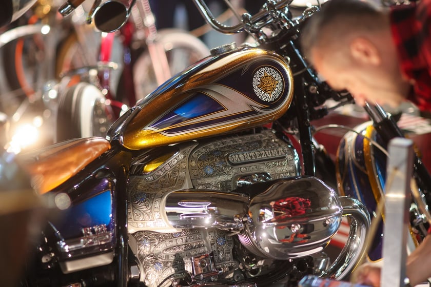 Zabytkowe samochody, motocykle i rowery custom obejrzymy na imprezie Kustomhead w Hali Stulecia