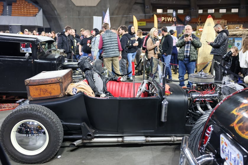 Zabytkowe samochody, motocykle i rowery custom obejrzymy na imprezie Kustomhead w Hali Stulecia