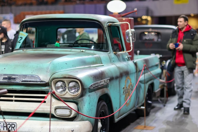 Zabytkowe samochody, motocykle i rowery custom obejrzymy na imprezie Kustomhead w Hali Stulecia