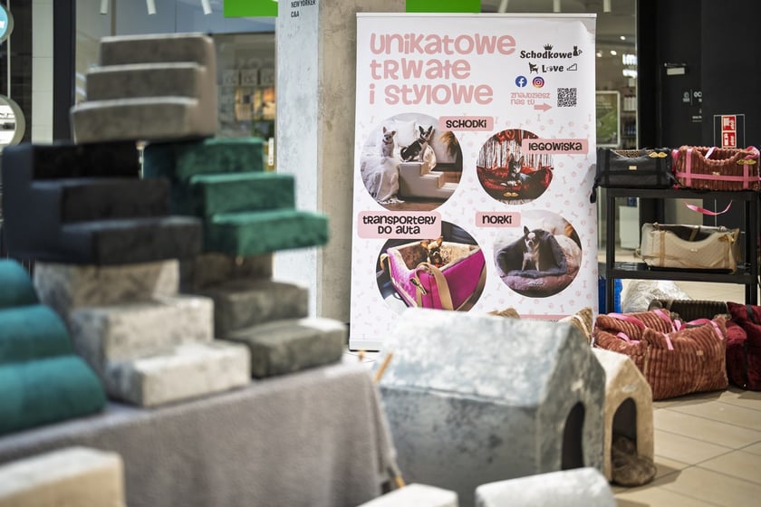 Uczestnicy Targów PupiLove w Pasażu Grunwaldzkim