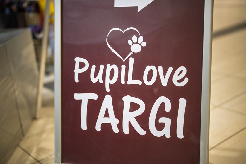 Uczestnicy Targów PupiLove w Pasażu Grunwaldzkim