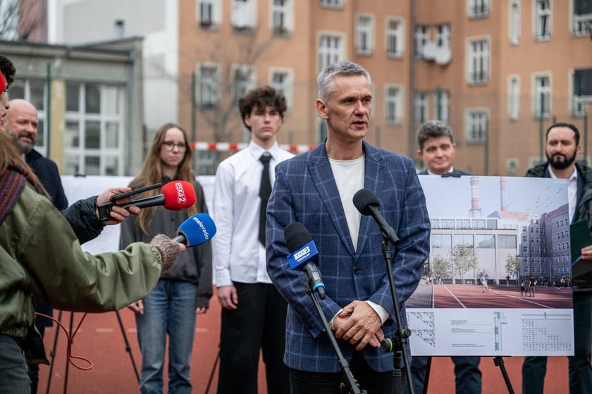 Przebudowa LO nr III we Wrocławiu - konferencja prasowa 26.02.2025 r.