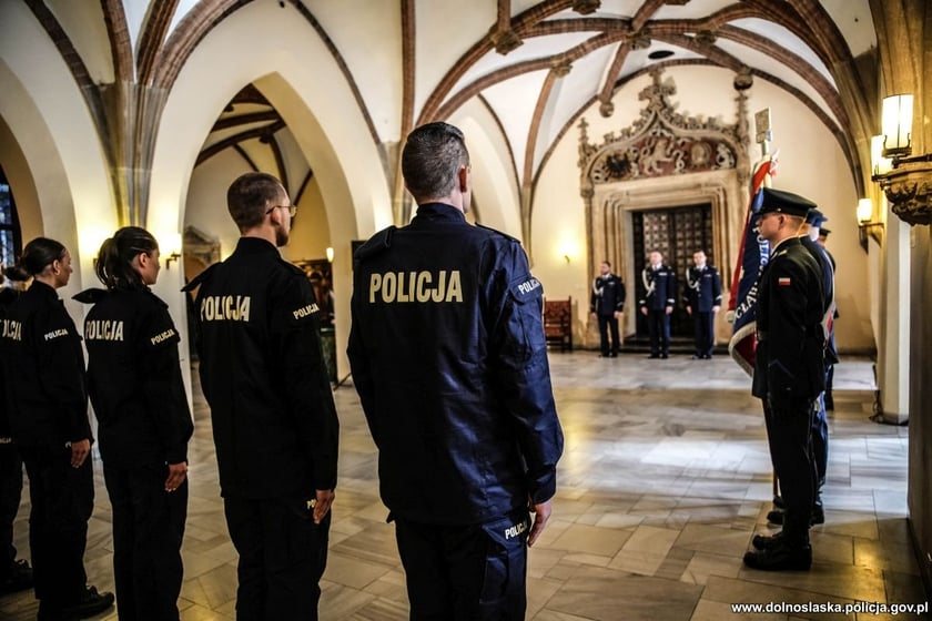 Ślubowanie policjantów w Ratuszu we Wrocławiu