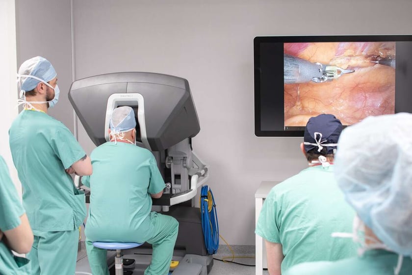 operacja z wykorzystaniem robota Da Vinci