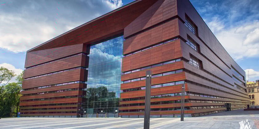 
11,61 zł - Koszt wypożyczeń zbior&oacute;w bibliotecznych w 2024 r.
1 834 640 - Liczba wypożyczeń zbior&oacute;w bibliotecznych w 2024 r.
1 850 357 zł - Refundacja koszt&oacute;w bilet&oacute;w wstępu do 15 instytucji kultury w ramach programu &bdquo;Nasz Wrocław&rdquo; w 2024 r.
29 418 629 zł - Plan wydatk&oacute;w bieżących Narodowego Forum Muzyki w 2025 r.
18 850 108 zł - Plan wydatk&oacute;w bieżących Teatru Muzycznego Capitol w 2025 r.
427 700 zł - Plan wydatk&oacute;w na stypendia dla dzieci i młodzieży
890 000 zł - Plan wydatk&oacute;w na stypendia dla dorosłych
490 101,41 zł - Wrocławska Nagroda Poetycka Silesius w 2025 r.
466 874,56 zł - Literacka Nagroda Europy Środkowej Angelus w 2025 r.
