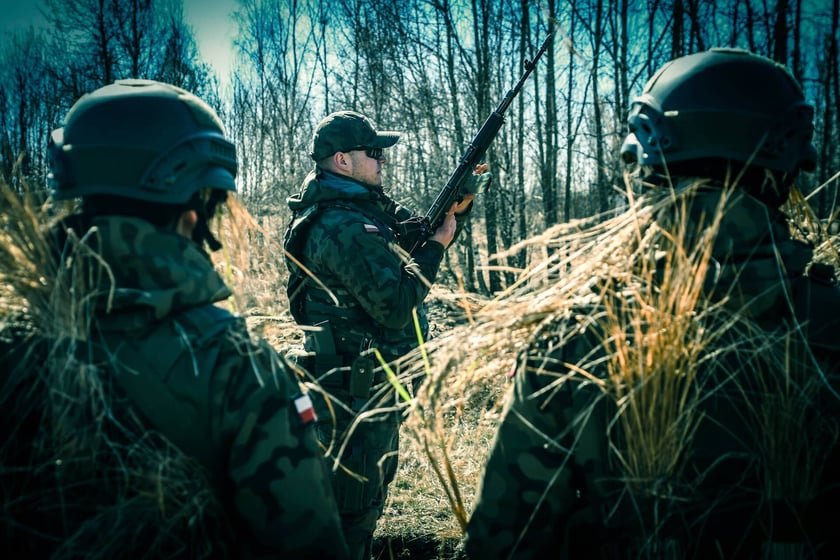 Szkolenie zorganizowane przez żołnierzy 10 Wrocławskiej Brygady Łączności dla wałbrzyskich licealistów