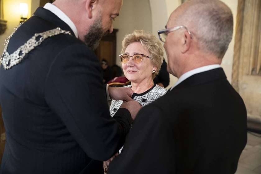 Odznaczenia dla małżeństw z długoletnim stażem, 1 kwietnia 2025
