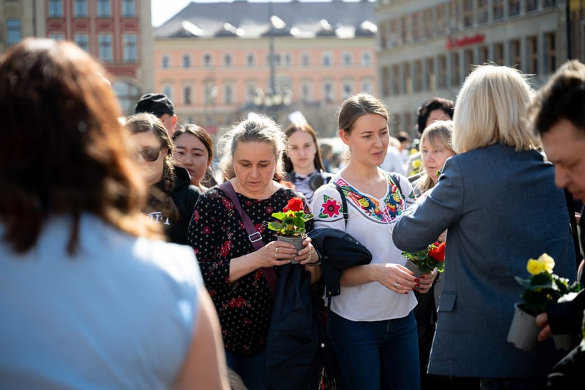 Inauguracja konkursu Ukwiecamy Wrocław w kolorach Wrocławia 2025 na rynku